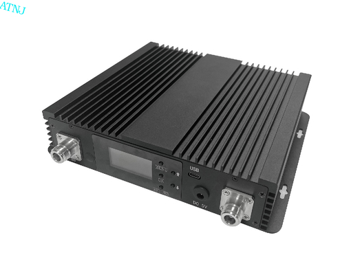 kaufen Tri-Band 900 1800 2100MHz Digitaleband-Selektiv-Repeater für die Signalverstärkung angepasst Online-Fertigung