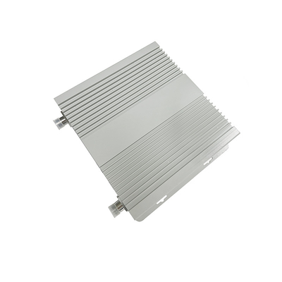 20dBm 70dB Triband 1800/2100/3500MHz 4G LTE NR 5G Repeater 5G Signalverstärker